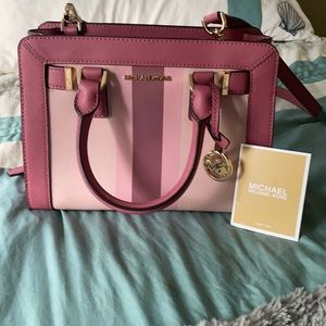 Pink Michael Kors Hand Bag like New